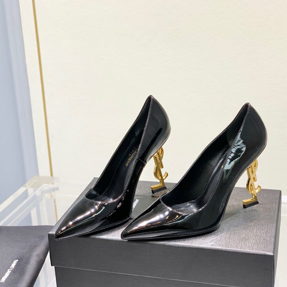 YSL OPYUM Pumps in patent leather