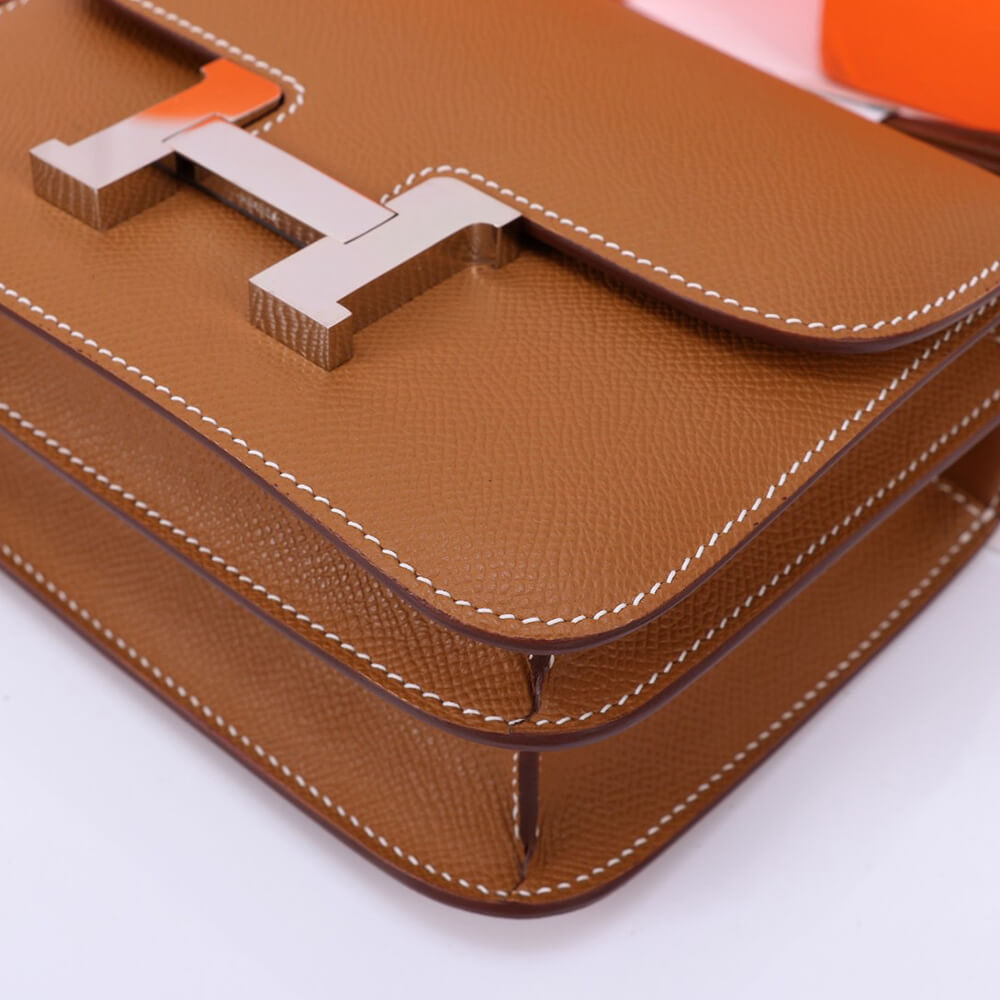 Hermes Constance 18