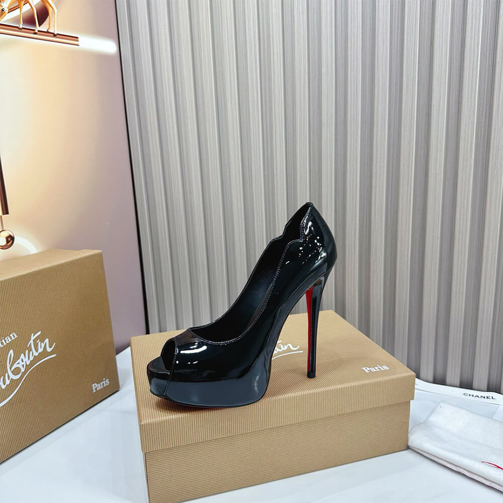 LOUBOUTIN Hot Chick Alta