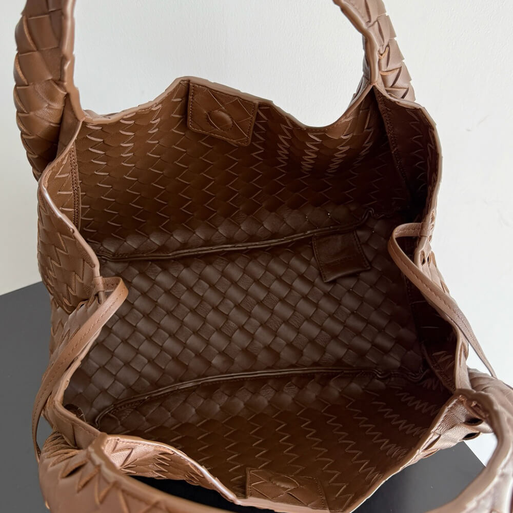 Bottega Veneta Medium Campana(HIGH-END GRADE)