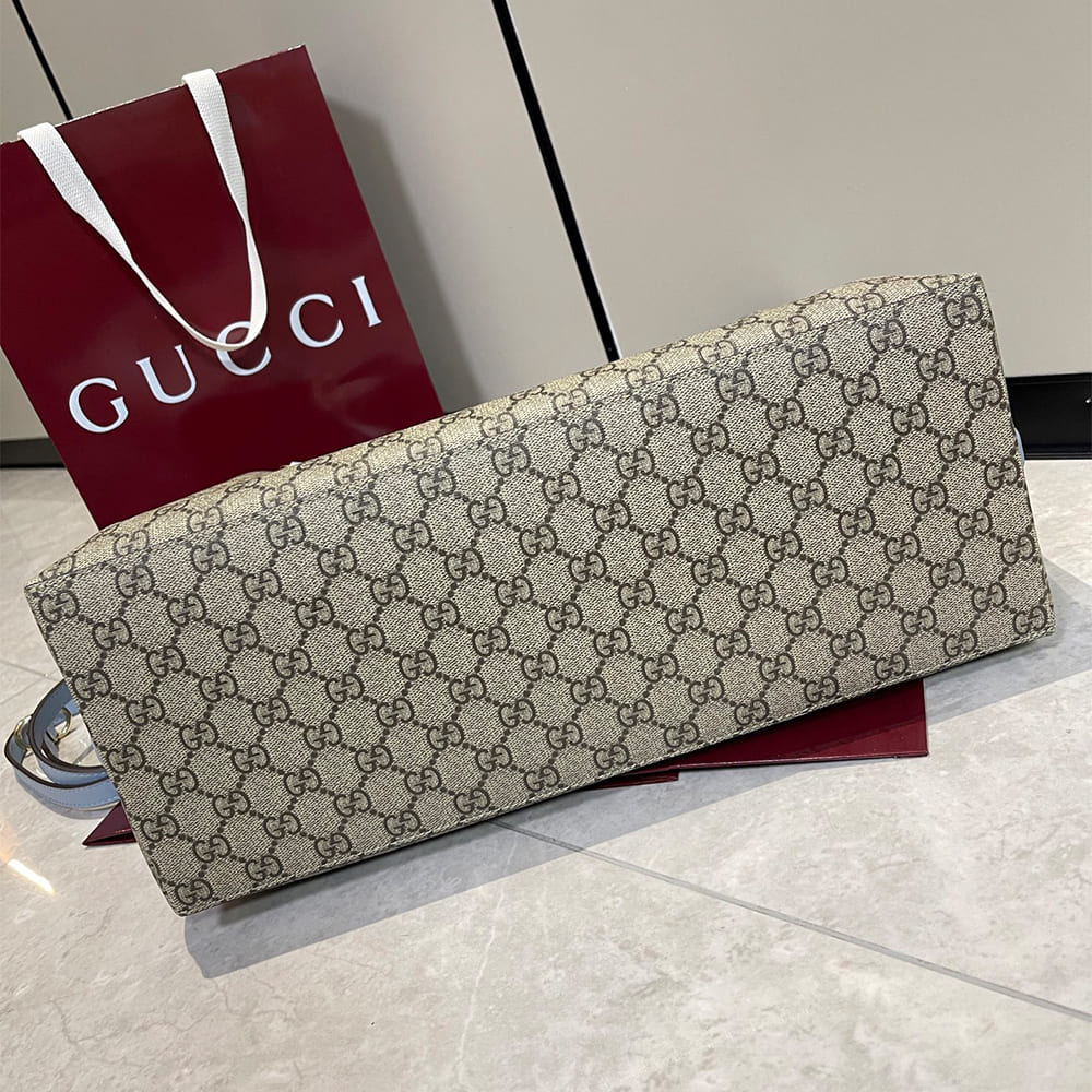 GG Emblem large tote bag