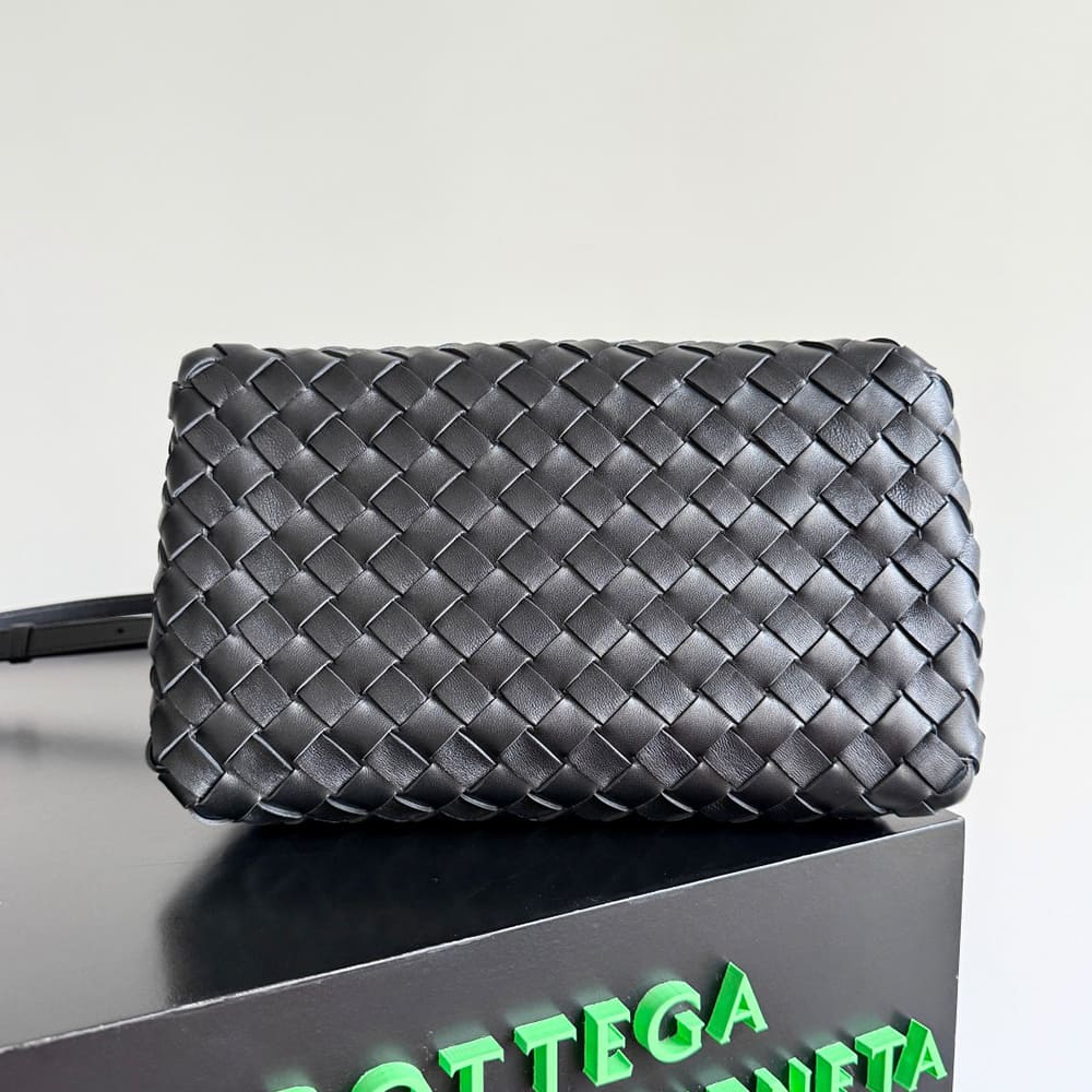 Bottega Veneta Medium Parachute(HIGH-END GRADE)