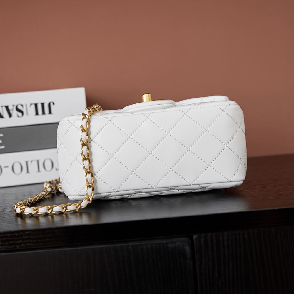 CHANEL Mini Flap Bag(HIGH-END GRADE)