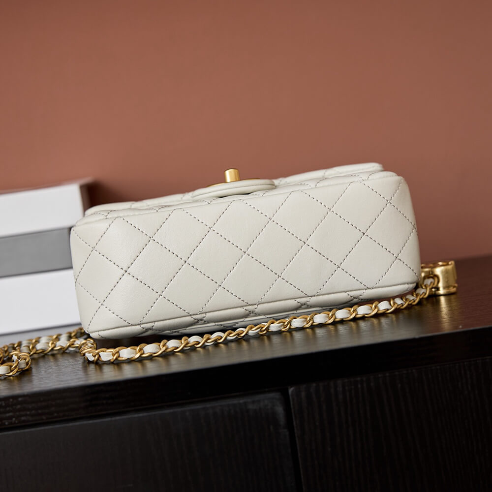 CHANEL Mini Flap Bag(HIGH-END GRADE)
