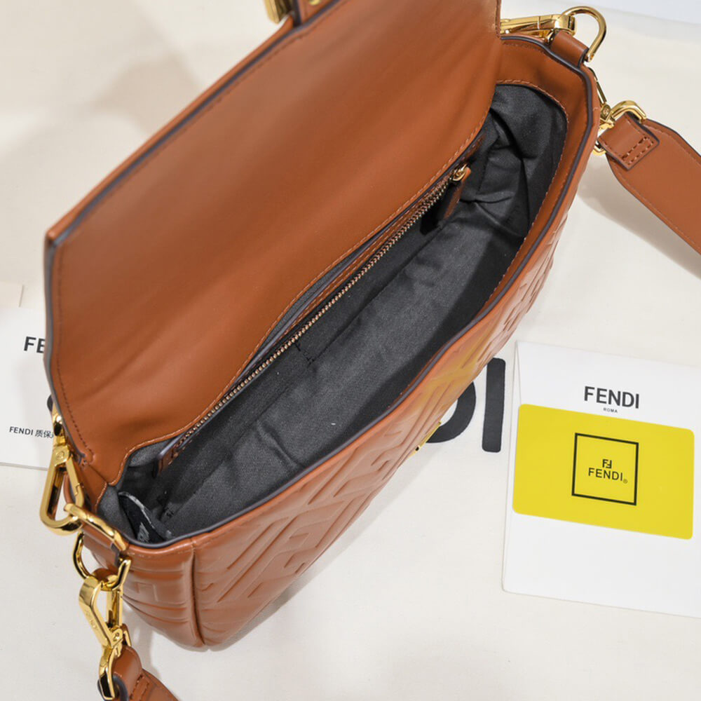FENDI Baguette