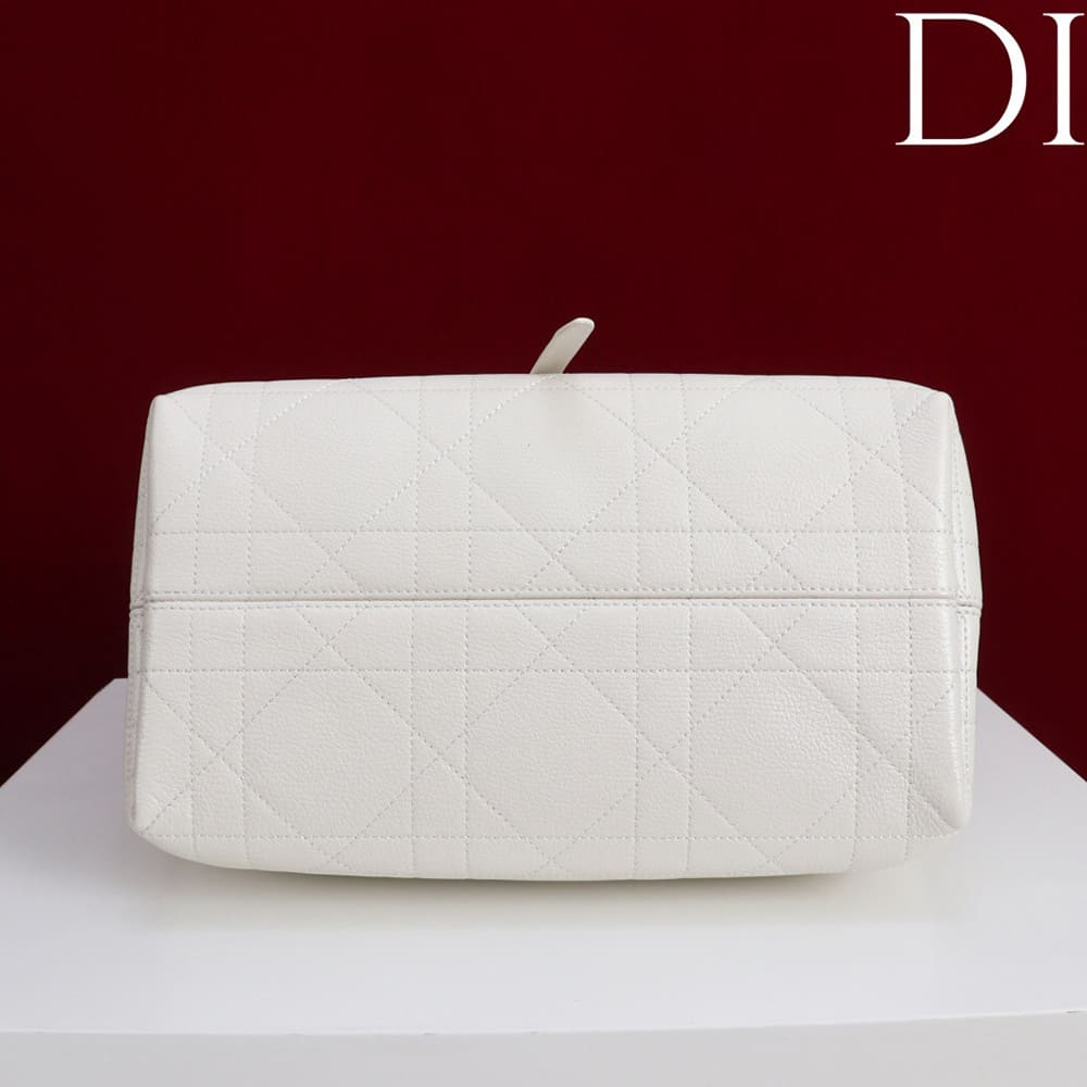 Medium Dior Toujours Bag
