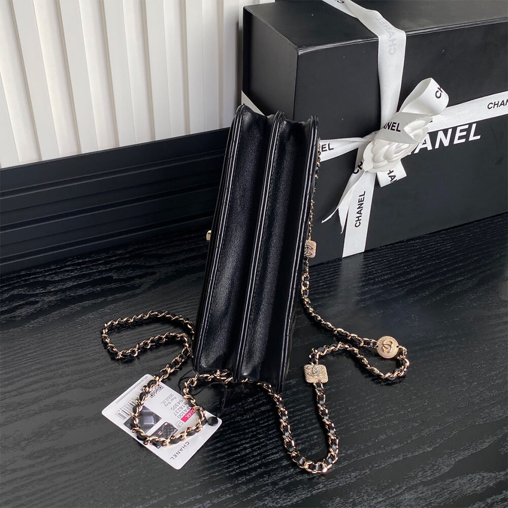 CHANEL Clutch With Chain(HIGH-END GRADE)