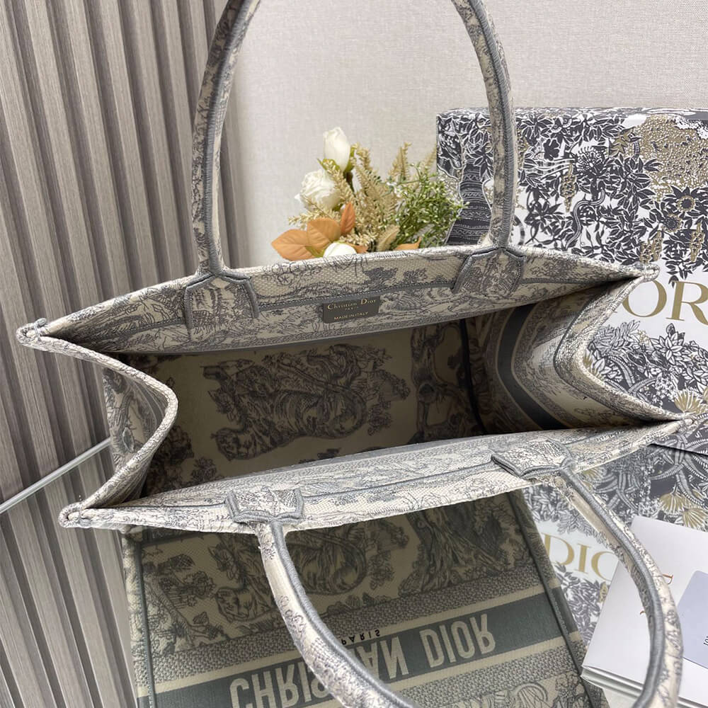 Medium Dior Book Tote