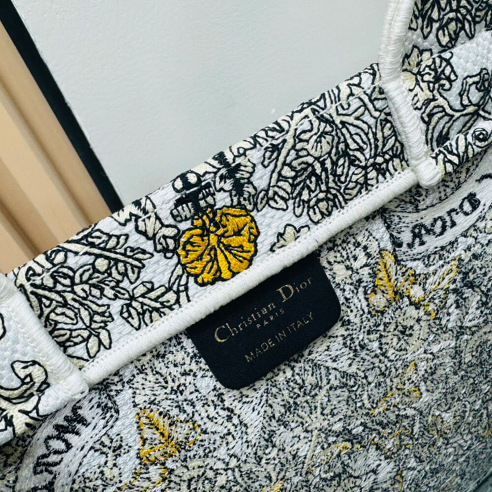 Medium Dior Book Tote