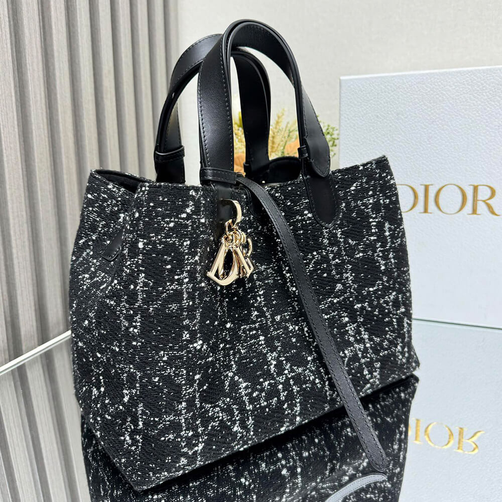 Medium Dior Toujours Bag