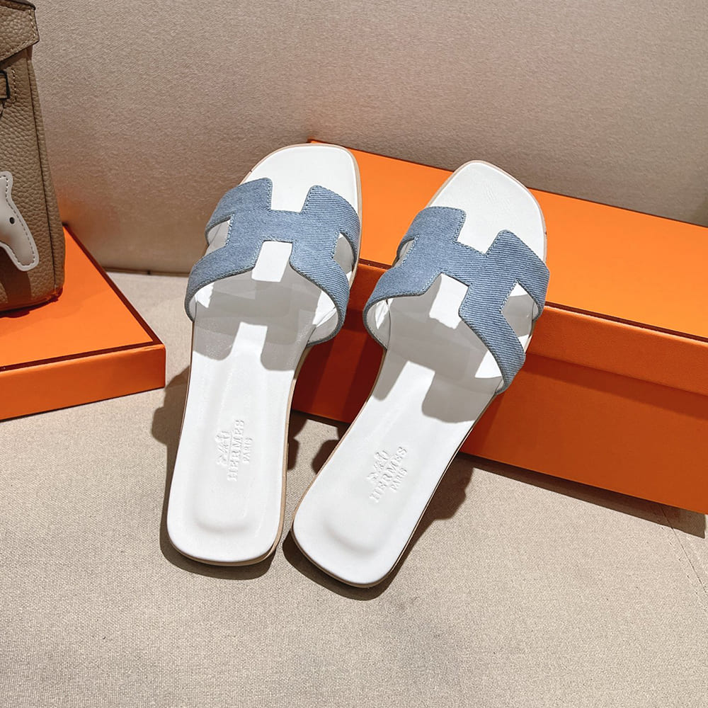 HERMES Oran sandal
